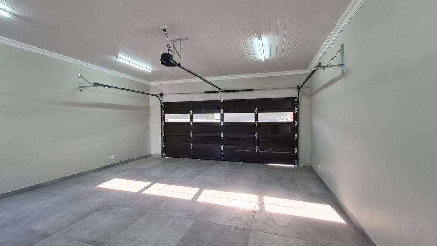 3 Bedroom Property for Sale in Dana Bay Western Cape